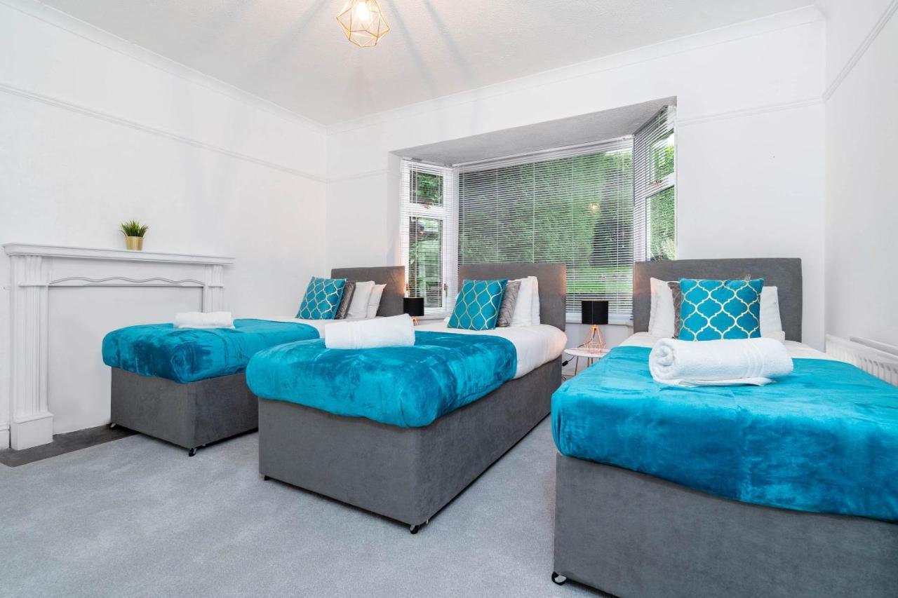 Large 4 Bedroom House - Top Rated - Off-Street Parking - Garden - Sleeps 9 - Contractors - Groups - Pool Table Northfield 외부 사진